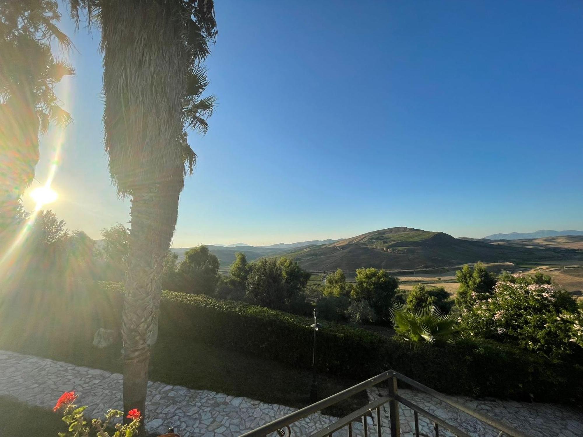 Ponte Calatrasi Agriturismo Roccamena Ngoại thất bức ảnh
