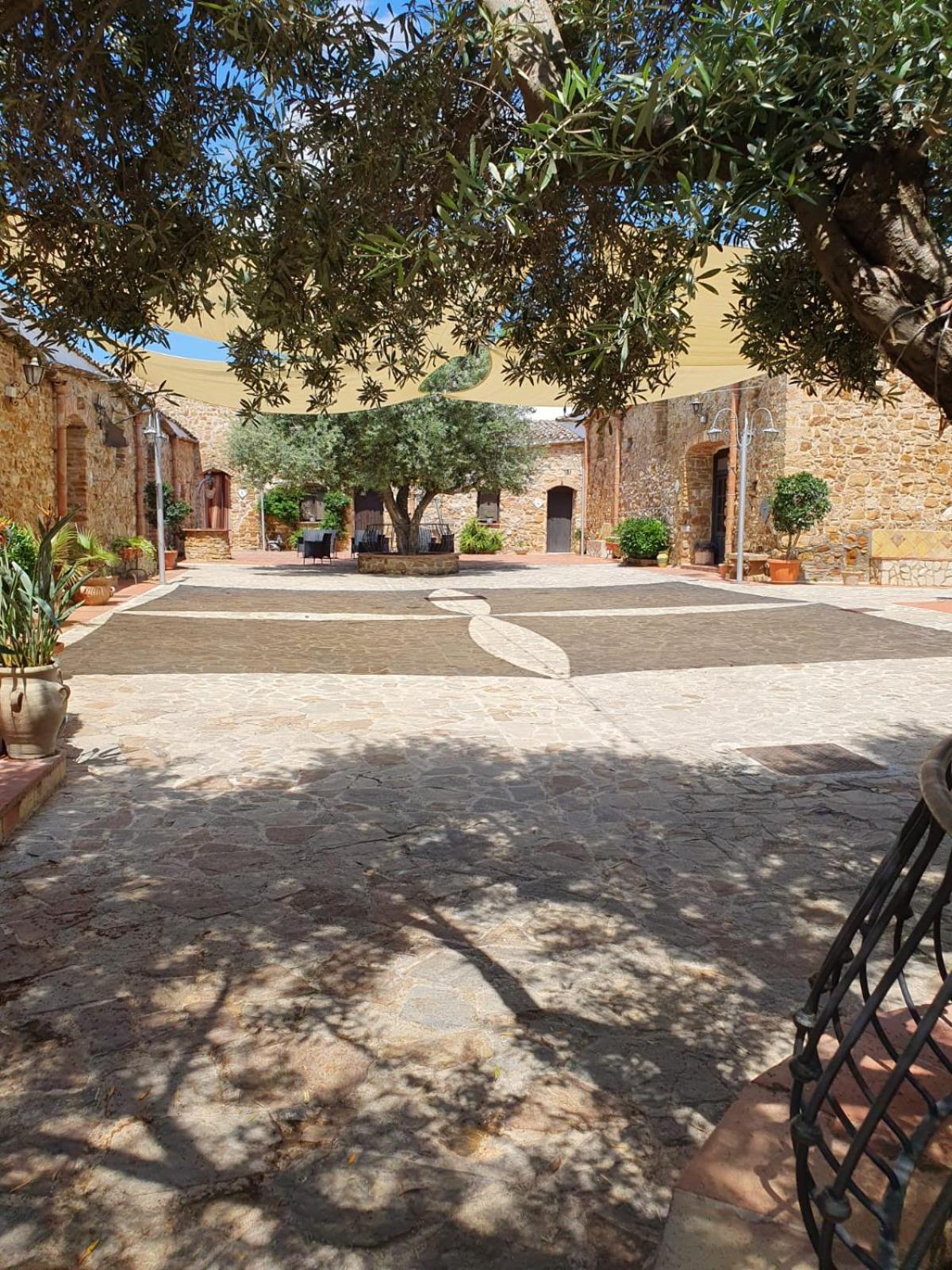 Ponte Calatrasi Agriturismo Roccamena Ngoại thất bức ảnh