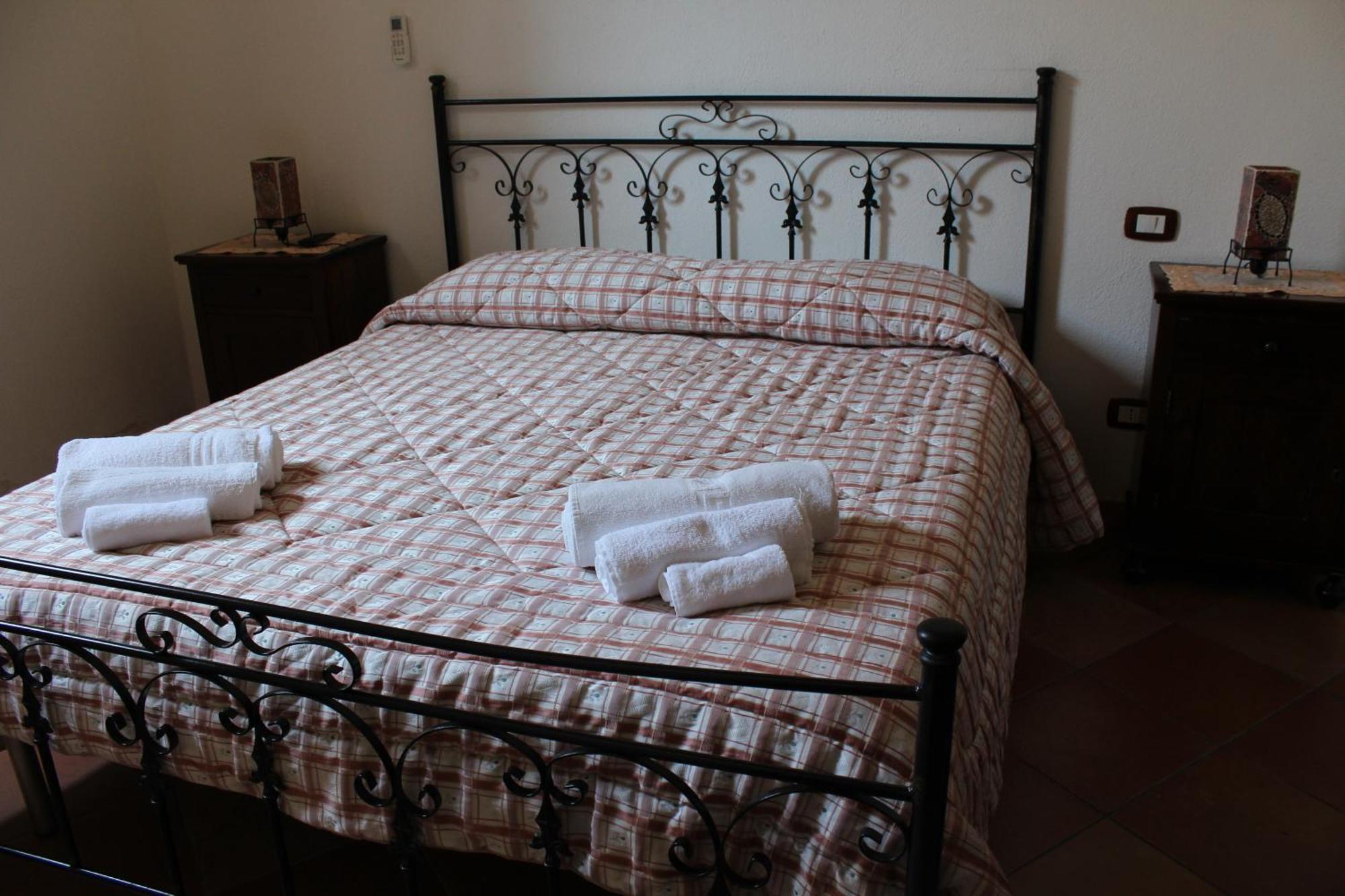 Ponte Calatrasi Agriturismo Roccamena Ngoại thất bức ảnh
